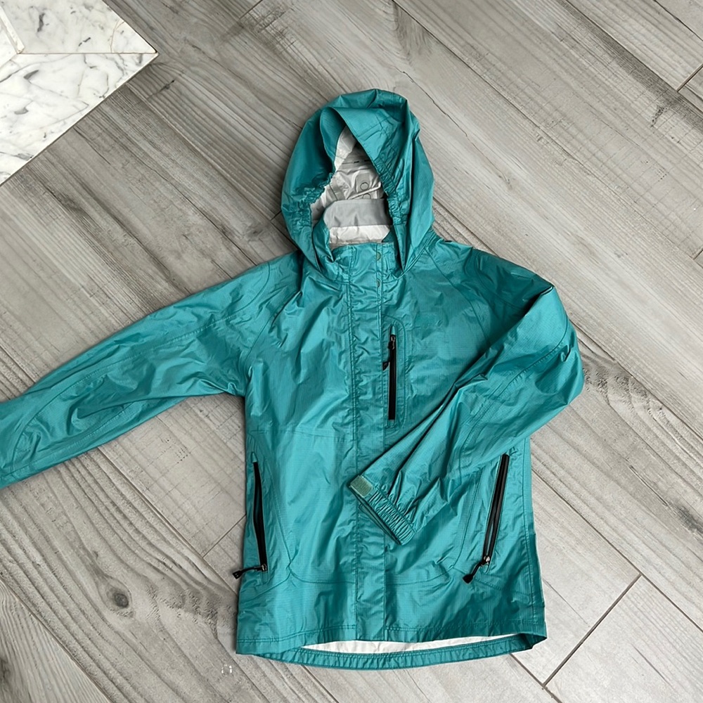 REI girls rain jacket size 10/12 medium